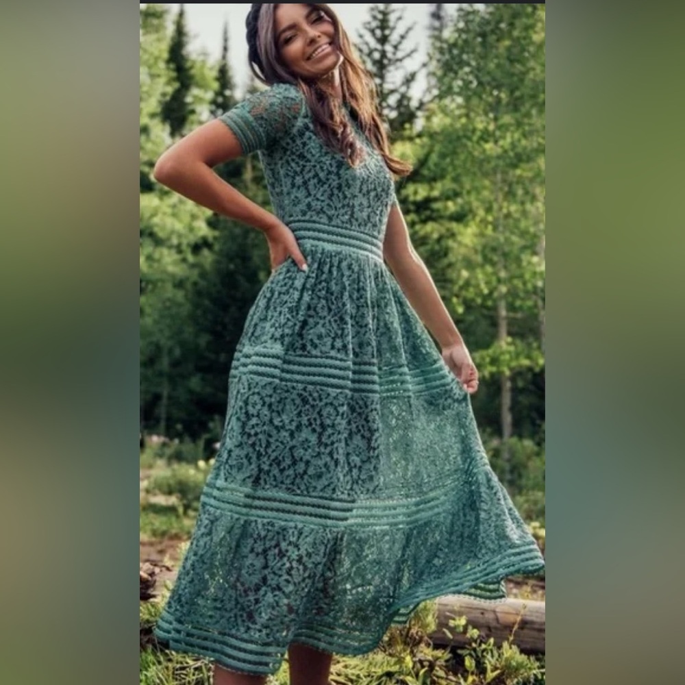 Jessa Kae Elegant Green Lace Dress
